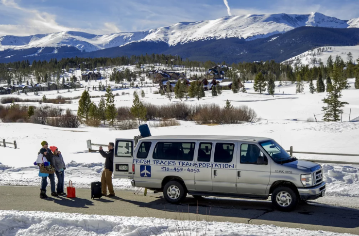 Airport Shuttle Services in Colorado